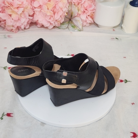 Alfani Wedge Heeled Open Toe Sandals Size 11M - Picture 6 of 11